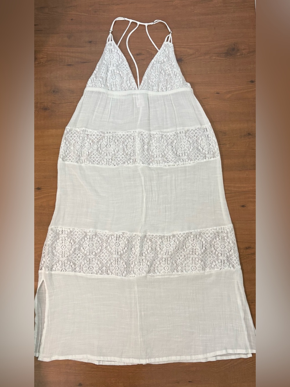 Xhilaration Bohemian White Lace Panel Swim Cover-Up
Size : M